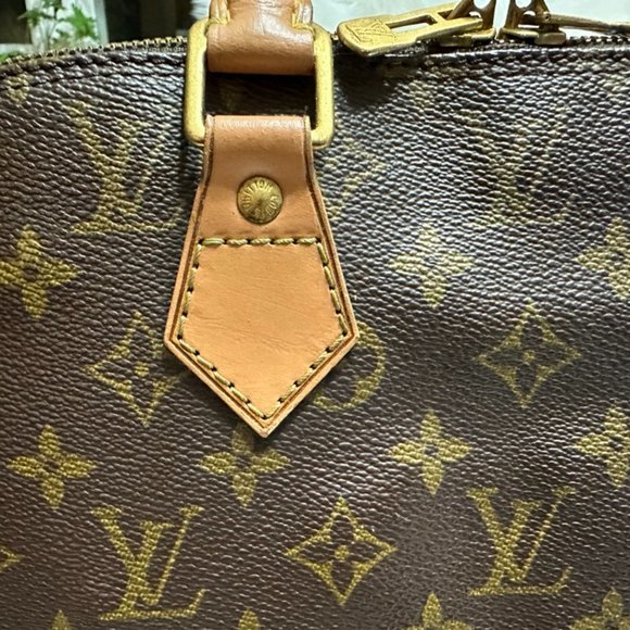Louis Vuitton Monogram Alma Handbag - Picture 16 of 16